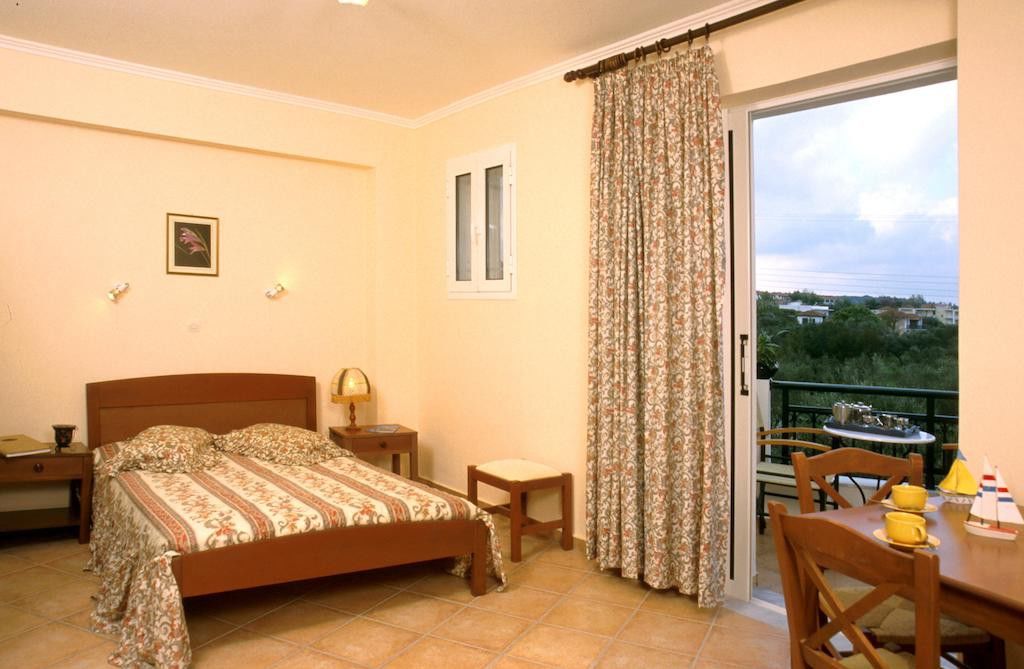 Dinos Hotel Zakynthos Exterior photo